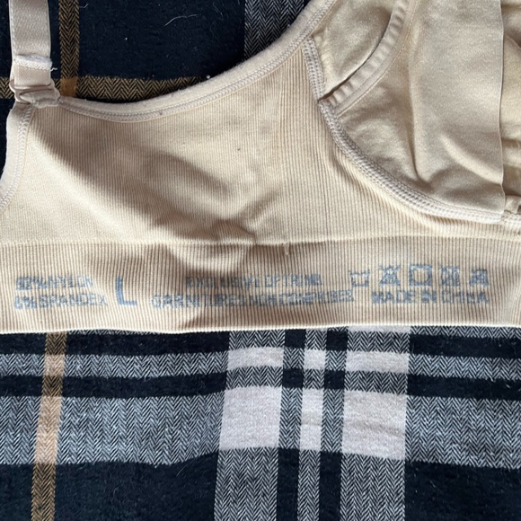 Variety Set - Pumping/Nursing Bras Size - Picture 5 of 16